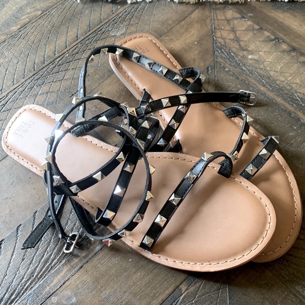Wrap around ankle sandals, like new!